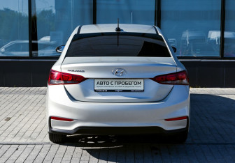 Подержанный автомобиль Hyundai Solaris Sedan 2018 года (4 фото)