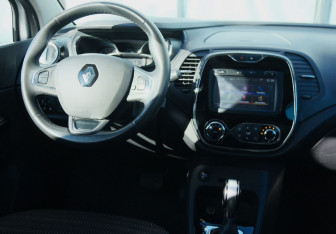 Подержанный автомобиль Renault Kaptur 2018 года (9 фото)