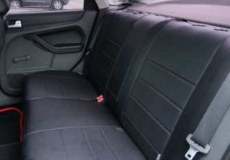 Подержанный автомобиль Ford Focus Sedan 2007 года (16 фото)