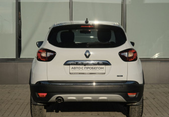 Подержанный автомобиль Renault Kaptur 2021 года (4 фото)