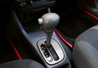 Подержанный автомобиль Hyundai Accent Sedan 2007 года (9 фото)