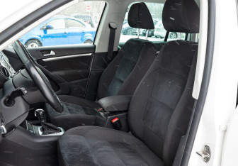 Подержанный автомобиль Volkswagen Tiguan 2013 года (18 фото)