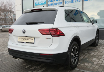 Подержанный автомобиль Volkswagen Tiguan 2019 года (5 фото)