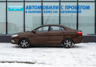 Подержанный автомобиль Lifan Solano 2018 года (2 фото)