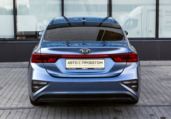 Подержанный автомобиль Kia Cerato Sedan 2018 года (4 фото)