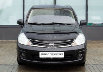 Подержанный автомобиль Nissan Tiida Hatchback 2011 года (8 фото)