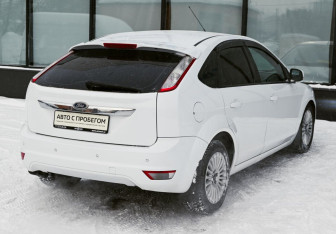 Подержанный автомобиль Ford Focus Hatchback 2008 года (5 фото)
