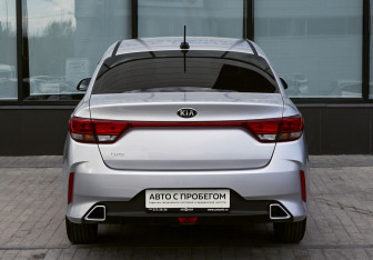 Подержанный автомобиль Kia Rio Sedan 2021 года (4 фото)
