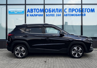 Подержанный автомобиль Москвич 3 2023 года (6 фото)