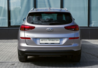 Подержанный автомобиль Hyundai Tucson 2020 года (4 фото)