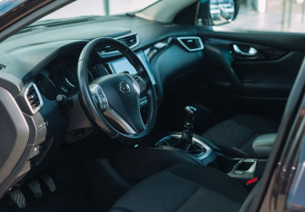 Подержанный автомобиль Nissan Qashqai 2014 года (9 фото)