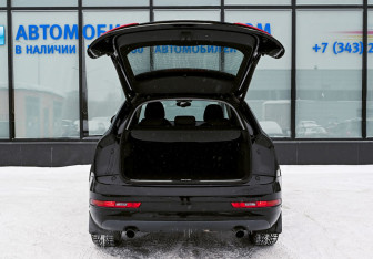 Подержанный автомобиль Audi Q3 2014 года (20 фото)