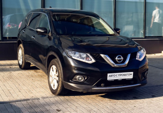 Подержанный автомобиль Nissan X-Trail 2017 года (7 фото)