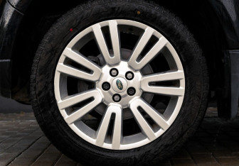Подержанный автомобиль Land Rover Freelander 2008 года (20 фото)