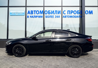 Подержанный автомобиль Honda Insight Sedan 2018 года (2 фото)