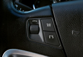 Подержанный автомобиль Opel Antara 2013 года (14 фото)