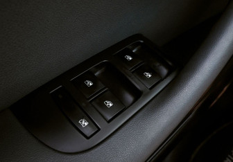 Подержанный автомобиль Opel Zafira Compactvan 2013 года (12 фото)