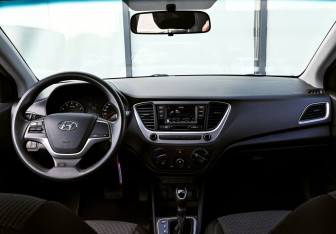 Подержанный автомобиль Hyundai Solaris Sedan 2018 года (19 фото)