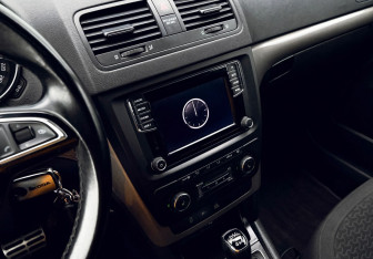 Подержанный автомобиль Skoda Yeti 2016 года (15 фото)