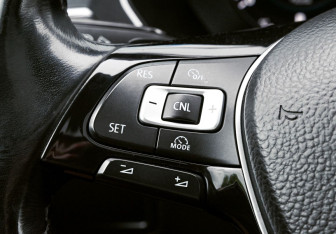 Подержанный автомобиль Volkswagen Tiguan 2018 года (14 фото)