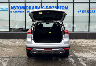 Подержанный автомобиль Geely Atlas 2019 года (20 фото)