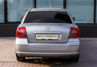 Подержанный автомобиль Toyota Avensis Sedan 2007 года (4 фото)