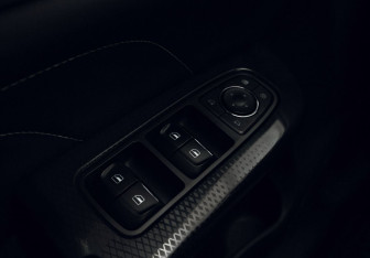 Подержанный автомобиль Haval M6 2023 года (12 фото)