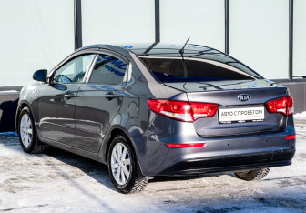 Подержанный автомобиль Kia Rio Sedan 2016 года (3 фото)