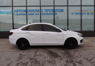 Подержанный автомобиль LADA (ВАЗ) Vesta Sedan 2023 года (6 фото)