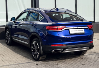 Подержанный автомобиль Geely Tugella 2022 года (3 фото)