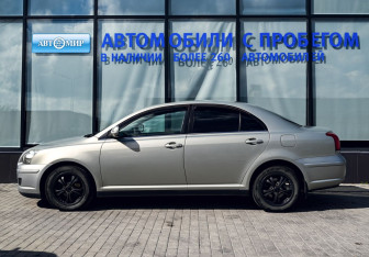 Подержанный автомобиль Toyota Avensis Sedan 2008 года (2 фото)