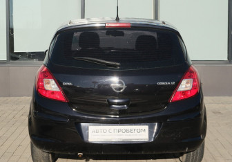 Подержанный автомобиль Opel Corsa 2007 года (4 фото)