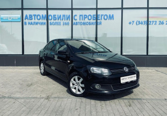 Подержанный автомобиль Volkswagen Polo Sedan 2013 года (7 фото)