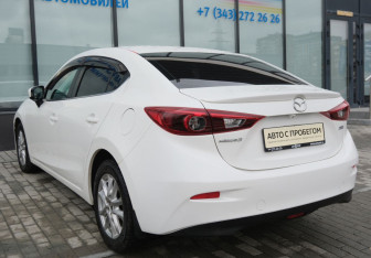 Подержанный автомобиль Mazda 3 Sedan 2014 года (3 фото)