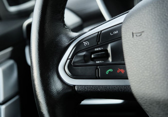 Подержанный автомобиль Geely Coolray 2021 года (13 фото)