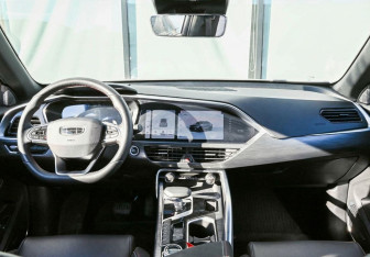 Подержанный автомобиль Geely Tugella 2023 года (14 фото)