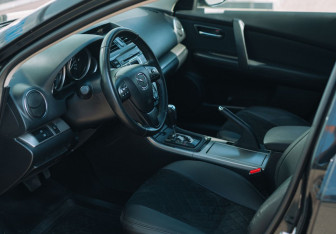 Подержанный автомобиль Mazda 6 Sedan 2010 года (9 фото)