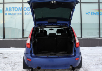 Подержанный автомобиль LADA (ВАЗ) Kalina Hatchback 2011 года (16 фото)