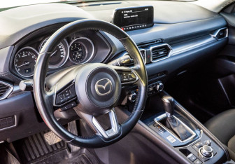Подержанный автомобиль Mazda CX-5 2018 года (9 фото)