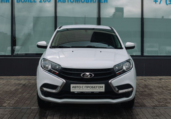 Подержанный автомобиль LADA (ВАЗ) XRAY 2017 года (6 фото)