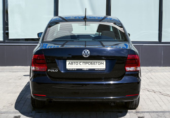 Подержанный автомобиль Volkswagen Polo Sedan 2017 года (4 фото)