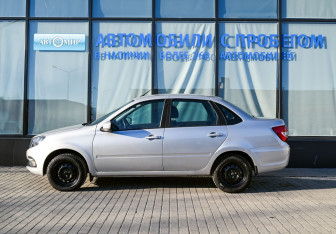 Подержанный автомобиль LADA (ВАЗ) Granta Sedan 2023 года (2 фото)