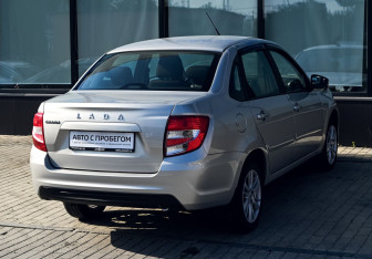 Подержанный автомобиль LADA (ВАЗ) Granta Liftback 2022 года (5 фото)