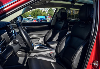 Подержанный автомобиль Geely Atlas Pro 2023 года (16 фото)
