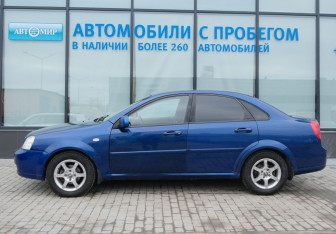 Подержанный автомобиль Chevrolet Lacetti Sedan 2012 года (2 фото)