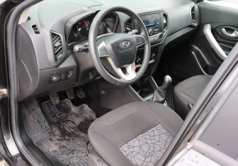 Подержанный автомобиль LADA (ВАЗ) XRAY 2019 года (9 фото)