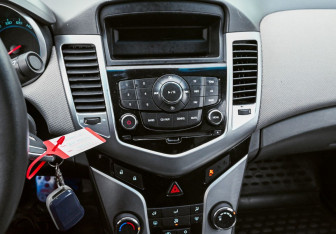 Подержанный автомобиль Chevrolet Cruze Sedan 2009 года (13 фото)