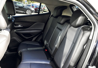 Подержанный автомобиль Opel Mokka 2014 года (18 фото)