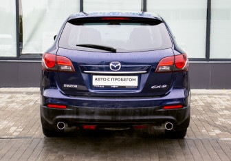 Подержанный автомобиль Mazda CX-9 2012 года (4 фото)