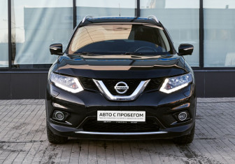 Подержанный автомобиль Nissan X-Trail 2014 года (8 фото)